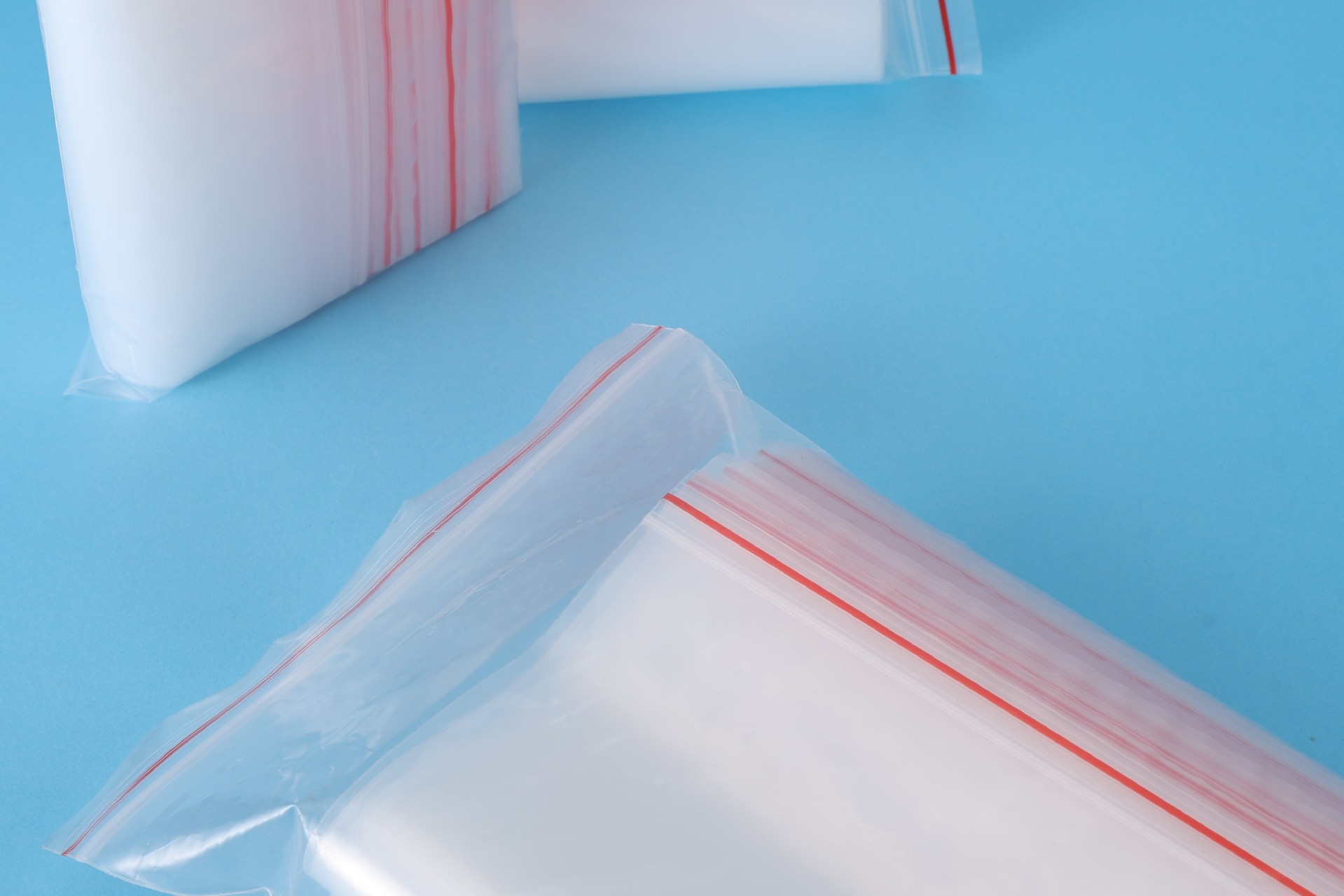 Close-up of zipper closure and film edge on a resealable PE bag